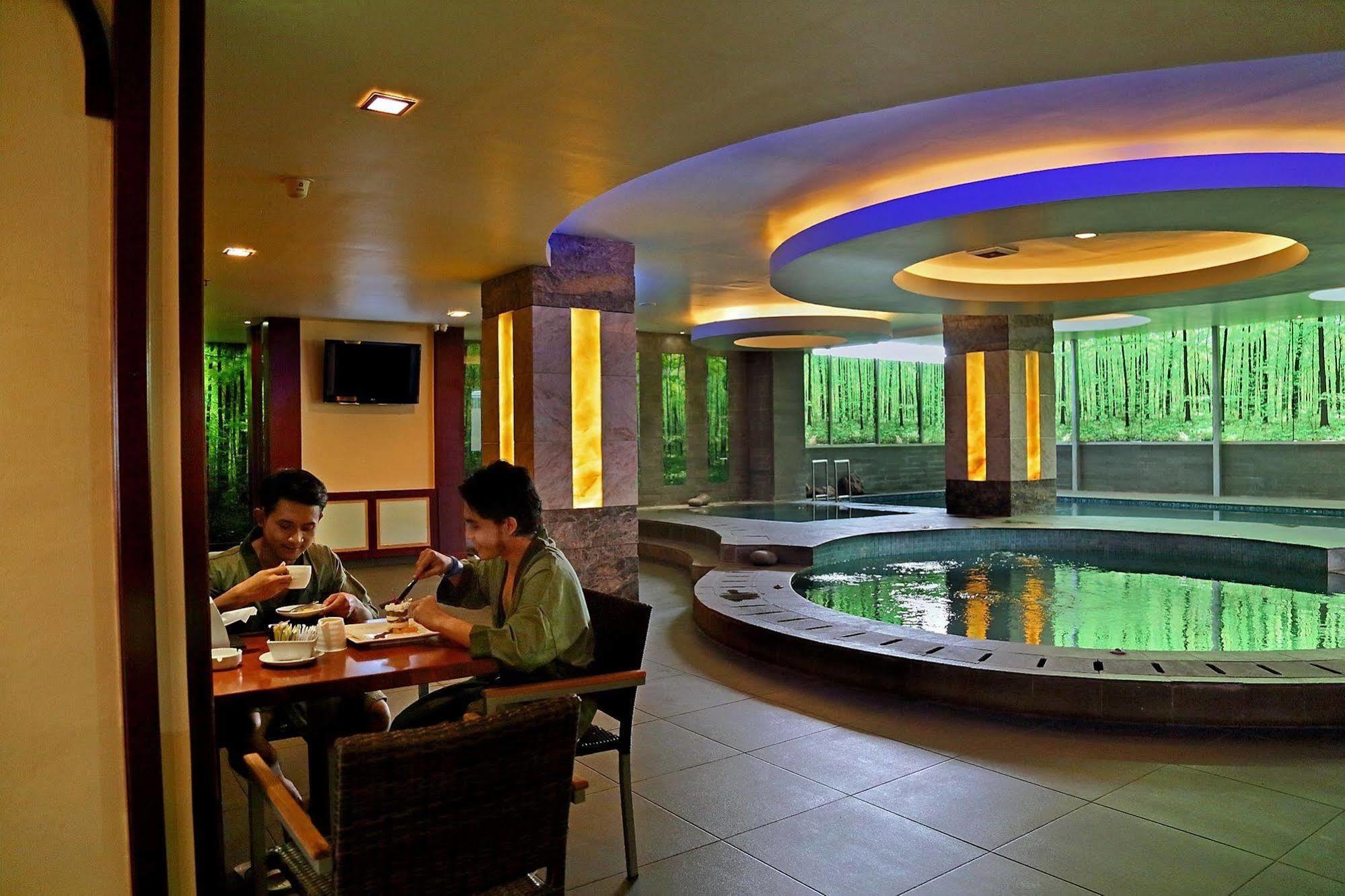 Gino Feruci Kebon Jati By Kagum Hotels Bandung Zewnętrze zdjęcie